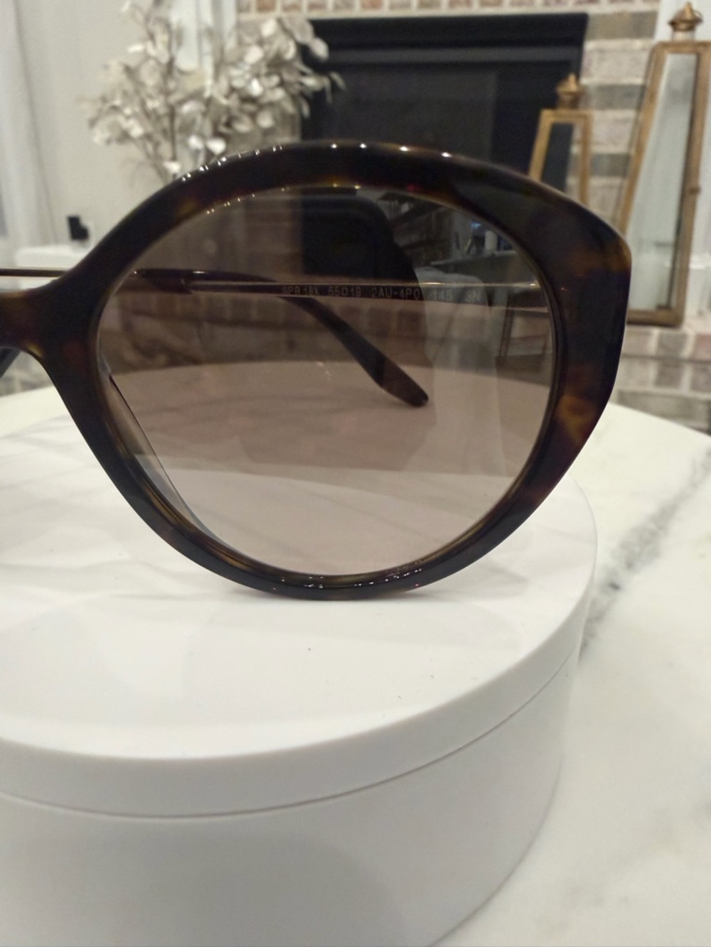 Prada Tortoiseshell Oversized Women's Sunglasses - Brown Lenses - Picture 3 of 7